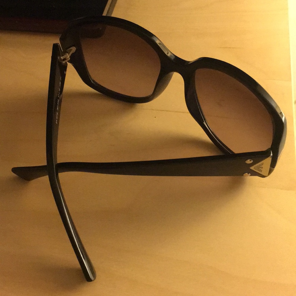 Armani sunglasses - Picture 4 of 6